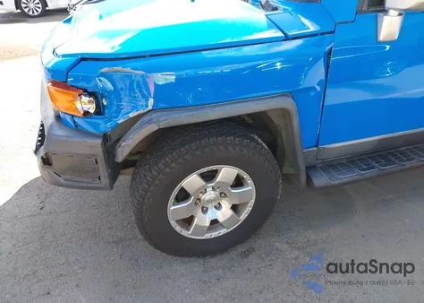 2007 Toyota Fj Cruiser z USA, uszkodzony, nr VIN JTEBU11F170089069
